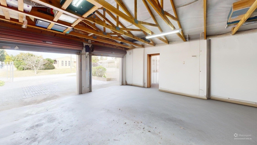 2 Bedroom Property for Sale in Sherwood Eastern Cape